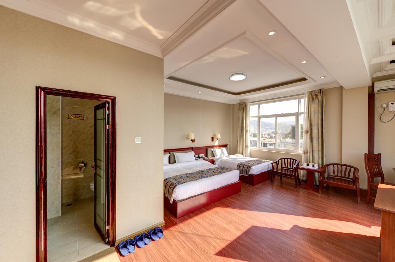 Two Elephants Hotel, Lashio Ngoại thất bức ảnh
